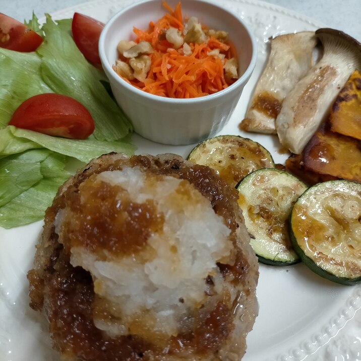 豆腐とマヨネーズでふんわり✩.*˚ごぼうハンバーグ